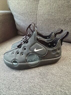 Nike Toddler Black Sunray Protect Sandals Water Shoes Size 7
